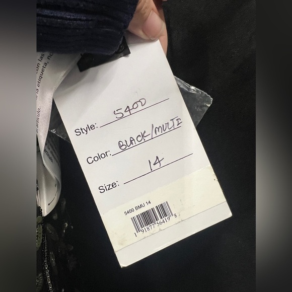 Mac Duggal 5400 NWT Black/Multi EMBELLISHED FLORAL SEQUINED GOWN - Picture 10 of 10